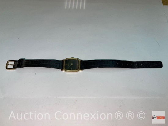 Jewelry - Wrist watch, woman's Seiko quartz, blackface, genuine lizard band, Japan