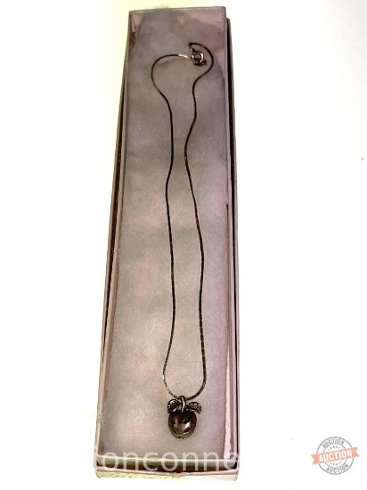 Jewelry - Necklace w/.925 sterling apple pendant