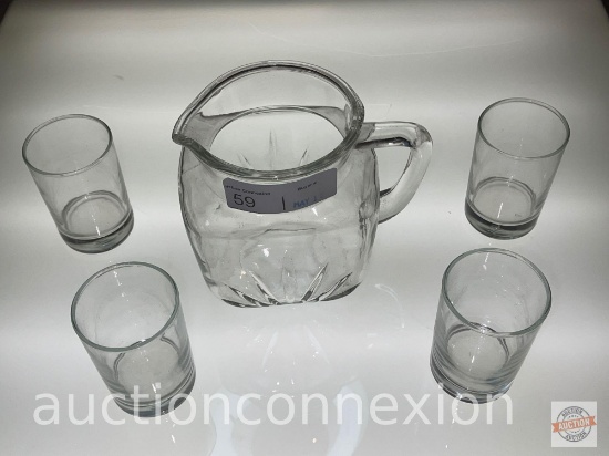 Glassware - Juice pitcher and 4 juice glasses