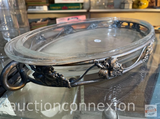 Large oval serving dish in metal tray with grape clusters, 20"wx10.5"w