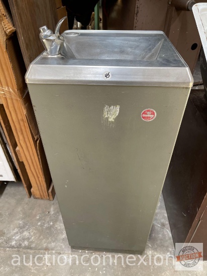 Vintage Sunroc refrigerated water fountain, 39"hx42"h to spigot