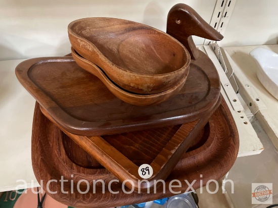 5 Wooden items - 3 Cheese/charcuterie boards and 2 Monkey pot wood bowls
