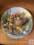 Franklin Mint Heirloom porcelain plate, Noah's ark, relief, All Aboard by Bill Bell with hanger