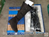 Women's Shoes - 1 pr. Boots, new in box sz. 9, Bare Traps