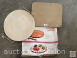 Kitchen - Bamboo pizza set/cutting board, Pampered Chef Stoneware pizza baker and stoneware bake pan