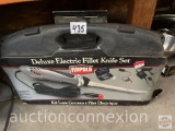 Rapala Deluxe Electric Fillet Knife Set, new in storage case
