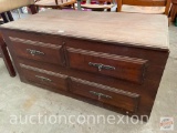 Furniture - Storage cedar chest