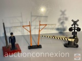 ModelTrain accessories - Lionel flagman, Crossing arm and Hyros25, made in Germany