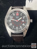Wrist watch - Swiss Army 3 hand analog quartz, date/time