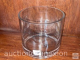 Glassware - Round handcrafted ice bucket, 6.5
