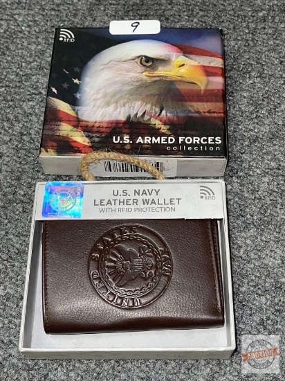US Navy Genuine leather wallet in orig. box, US Armed Forces Collection