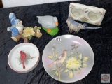 Collectibles - Bird motif, figurines, plates, picture frame etc.
