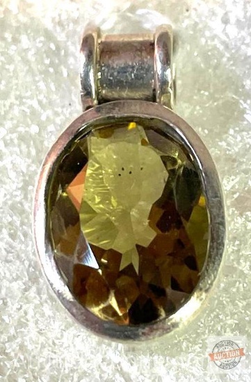 Jewelry - Pendant, sterling bezel, 1.25"h