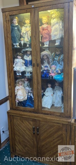 Furniture - Large display cabinet, lighted