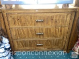 Furniture - 3 drawer cabinet