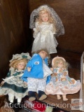 Dolls - 4 porcelain collector dolls, 7.5