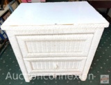 Furniture - Wicker Bedside nightstand/end table