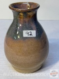 Pottery - Vase, signed, tan / green