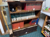 Bookcase/shelving - Vintage bookcase