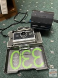 Cameras - 2 vintage Polaroid