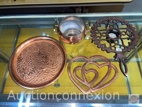 Copper ware - 4 items trivets, platter, dish