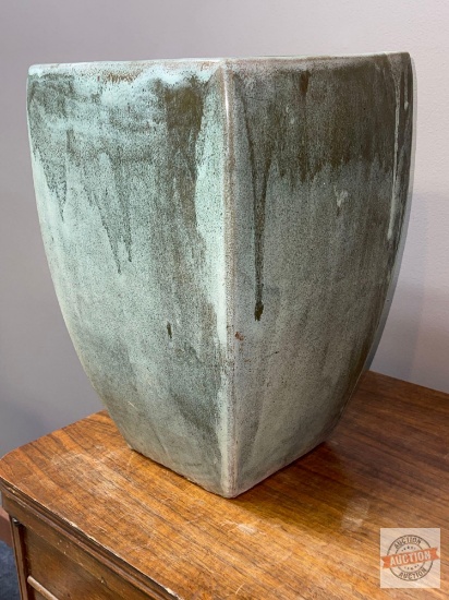 Planter - Pottery planter