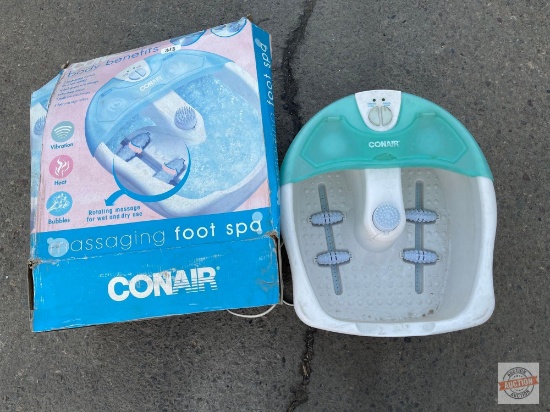 Conair massaging Foot spa, orig. box and 2 exercise wheels