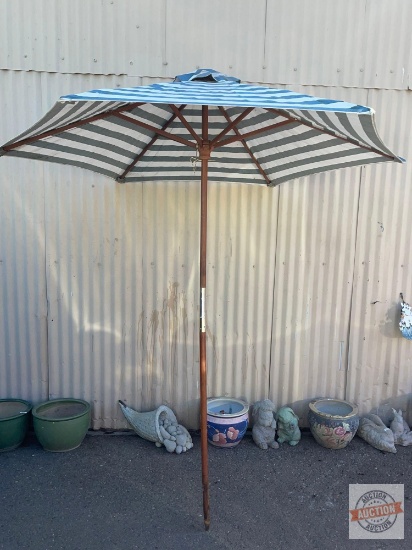 Market umbrella, Blue/white