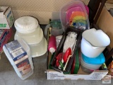 Kitchen - Large lot misc. plastic bowls, containers etc.