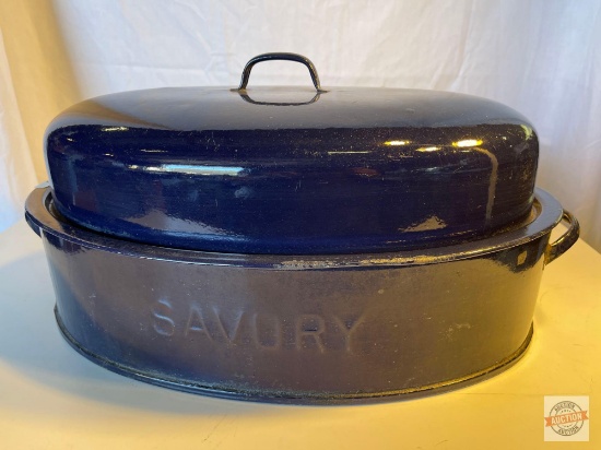 Lg. Graniteware "Savory" oval Roaster with lid