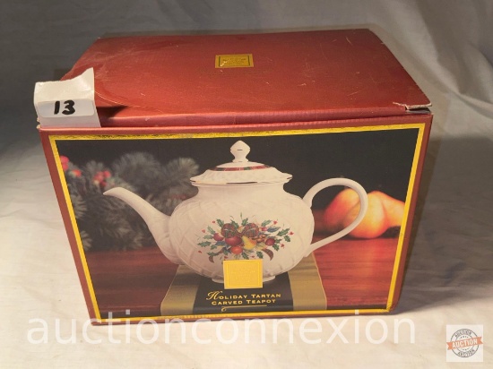 Lenox Teapot - Lenox Holiday Tartan