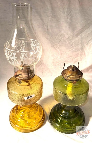 2 Oil 1970's oil lanterns, Harvest gold and avocado Green