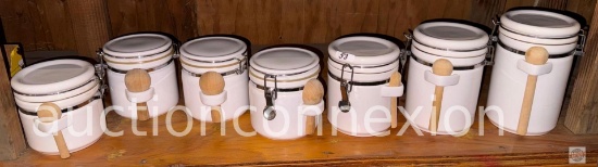 Oggi and Japan Canisters, 7