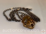 Jewelry - Necklace with skull pendant, jaw moves