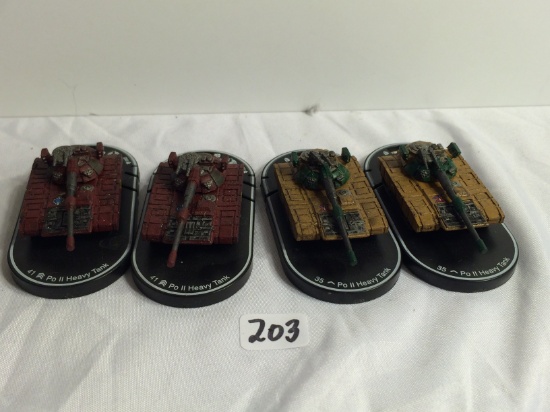 Lot of 4 Pieces Loose 2003 Collector Wizkids Miniature Mechwarrior War vehicles - See Pictures