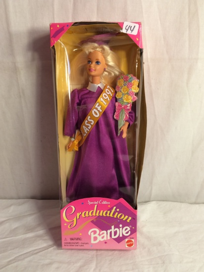 Collector Mattel Barbie Doll 1997 Graduation Barbie 12.3/4" Tall By 4.5" Width Box Size