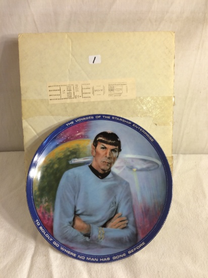 Collector Vintage 1983 Porcelain Plate "Mr. Spock Science Officer" Plate No.0902-D Size:8.5" Round