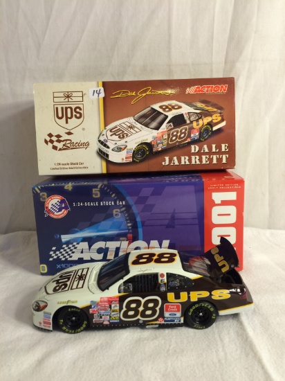 Collector Nascar Action Dale Jarrett #88 UPS 2001 Taurus Scale 1:24 Stock Car 101092