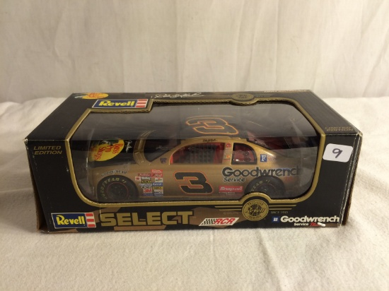 Collector Revell Bass Pro Shops RCR Goodwrench Service 1:24 Scale Stock Car