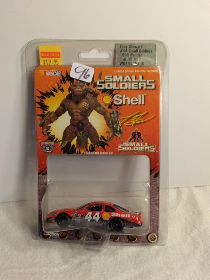 Collector Nascar Small Soldiers Shell Small 1:64 Scale Stock Car #44 Shell