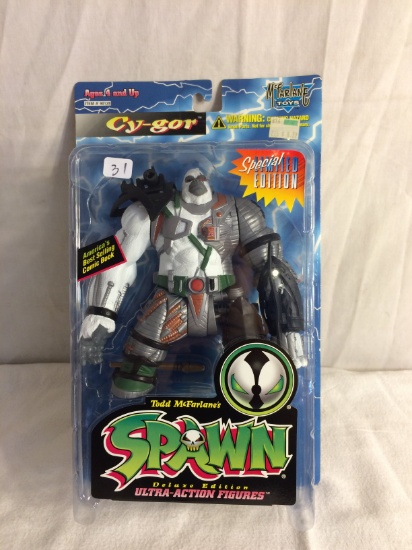 Collector McFarlane's Spawn Special Deluxe Edt. Ultra-Action Figure Cy-gor" 8-9"Tall Figure