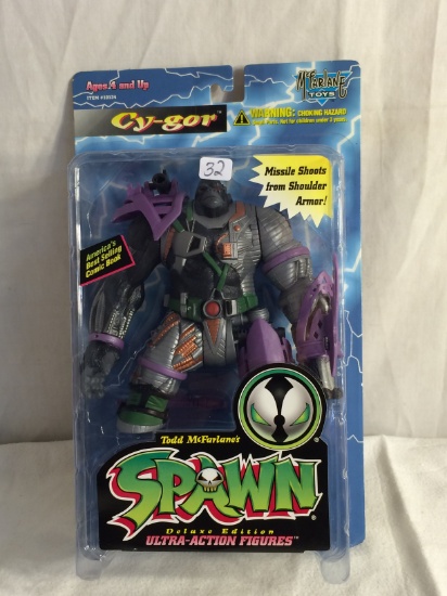 Collector McFarlane's Spawn Deluxe Edt. Ultra-Action Figure Cy-Gor Figure 8-9"Tall Figure