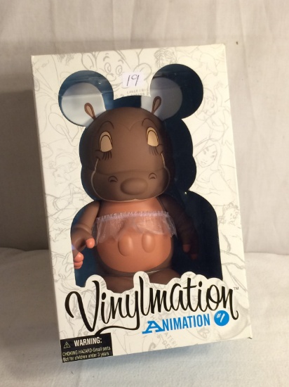 Collector Disney Vinylmation Animation #1 Limited Edition of 1200 6.3/4" W by 10.5" T Box Size