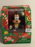 Collector Disney Collectible Vinylmation Figure - Very Merry Christmas Party - Goofy 3