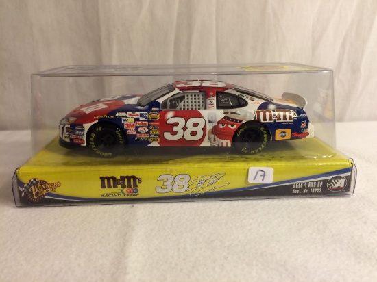 Collector Sction Winners Circle #38 M & M 1:24 Scale Die Cats Car