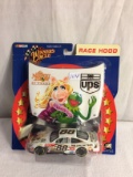 Collector Nascar Winner's Circle Race Hood The Muppet Show UPS #88 1:43 Scale DieCast Car