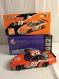 Collector Nascar Action Tony Stewart #20 Home Depot 2002 Grand Prix 1:24 Scale Stock Car