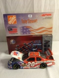 Collector Nascar Action Tony Stewart #20 Home Depot/Independence Day 2003 MC 1:24 Stock Car