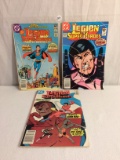 Collector Vintage DC Comics Legion Of Super Heroes Comic Books No.280.297.319