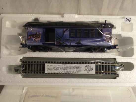 Collector New Hawthorne Village Train "Wild Song Combine Car" W/COA Size: 14"by 7"by 4.5" T